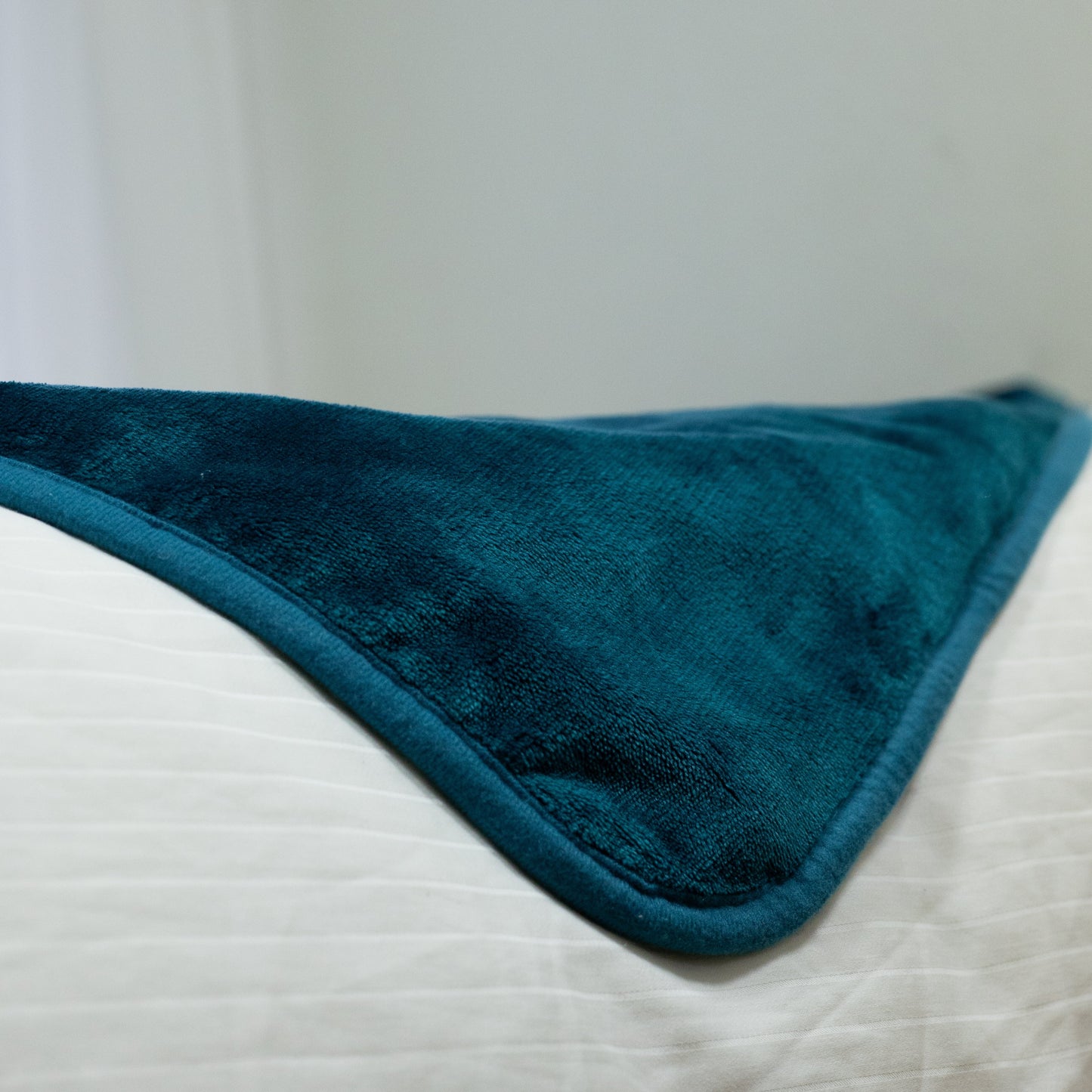 Waterproof Goddess Blanket™ - Ocean Blue PRE-ORDER 29th November